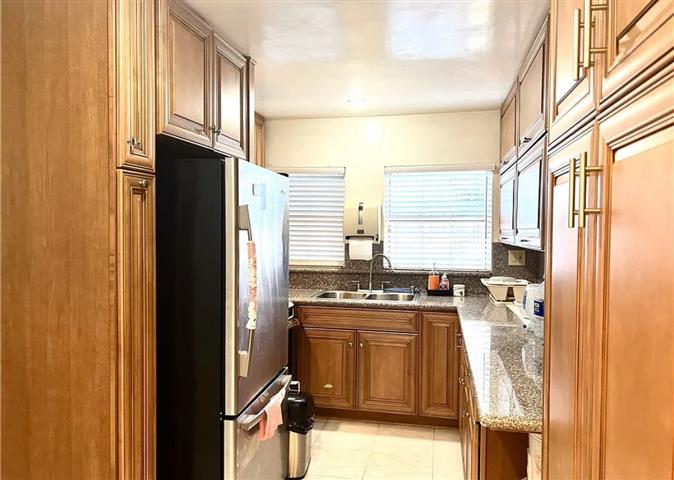 $1400 : Your Dream Home image 7