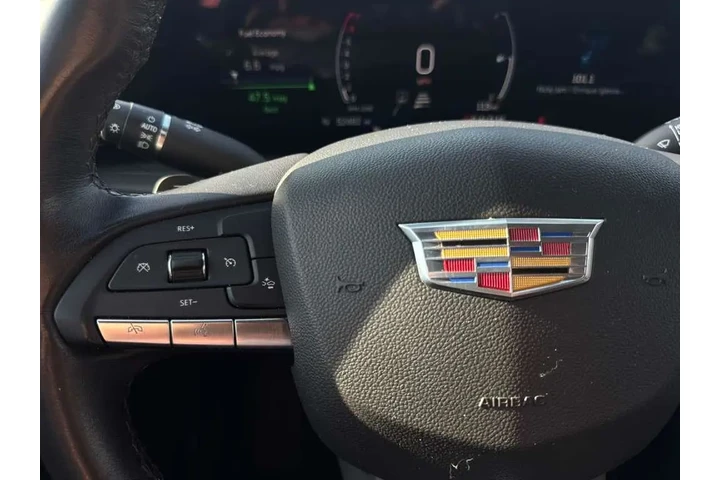 2024 XT4 Premium Luxury AWD image 8