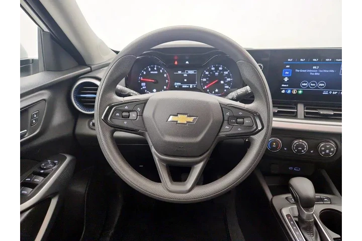 $21998 : Chevrolet Trax 2025 LS 4dr C image 10