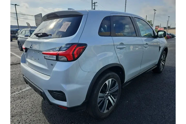 $15376 : Mitsubishi Outlander Sport 2 image 8