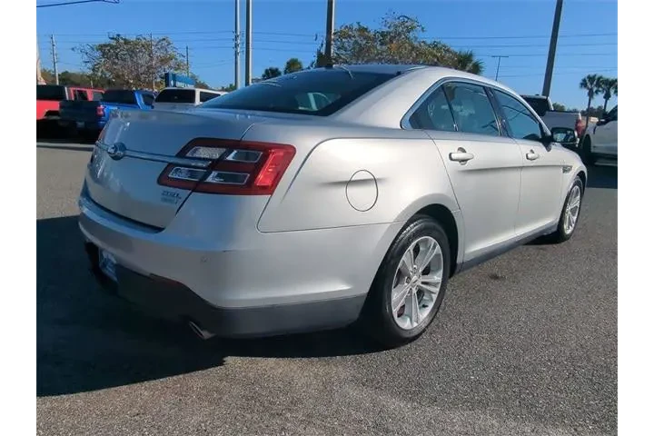 $11650 : Ford Taurus 2015 SEL 4dr Sed image 5