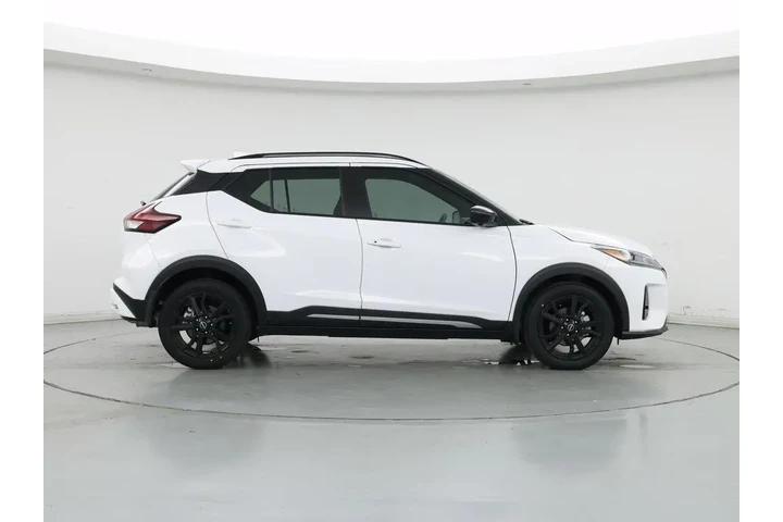 $23998 : Nissan Kicks 2024 SR 4dr Cro image 7