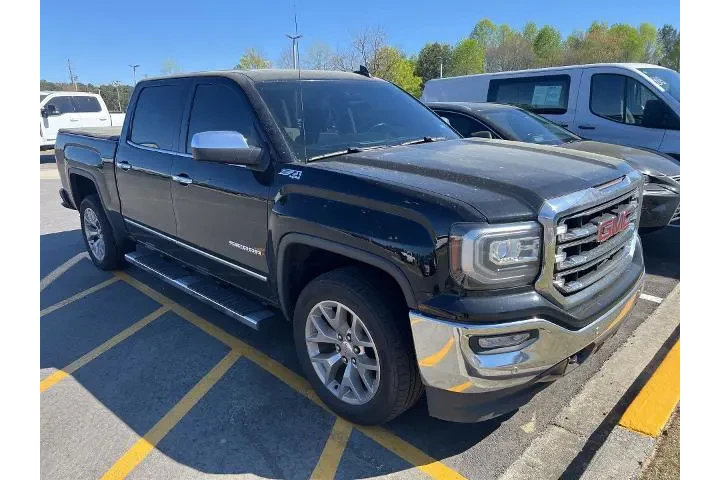 $28982 : GMC Sierra 1500 2018 4x4 SLT image 2