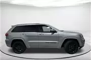 $26499 : Pre-Owned 2021 Grand Cherokee thumbnail