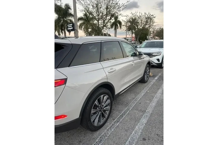 $26990 : Lincoln Corsair 2022 Reserve image 5