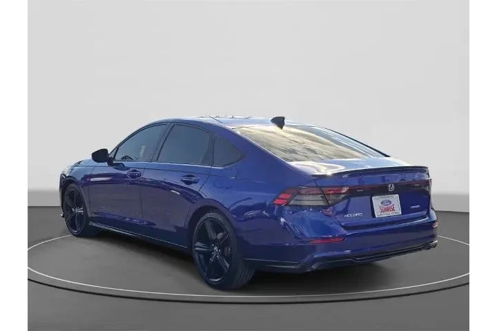 $25500 : Honda Accord Hybrid 2023 Spo image 6