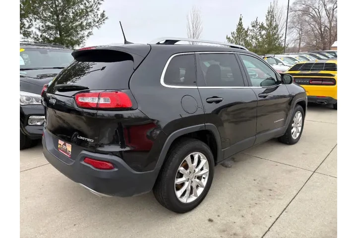 $9950 : 2016 Cherokee Limited image 5