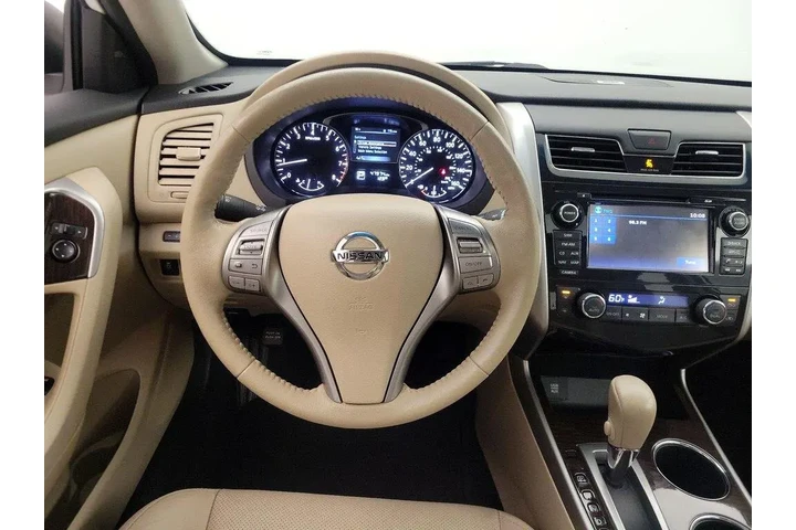 $15998 : Nissan Altima 2015 2.5 SL 4d image 10