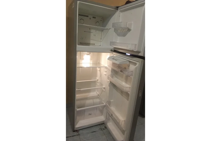 $3500 : Refrigerador De Uso En Venta image 6