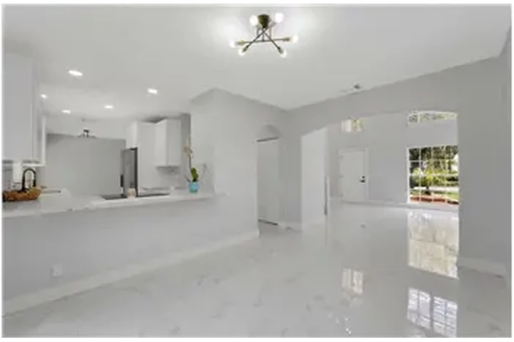 $3800 : Rental property with 3 bedro image 6