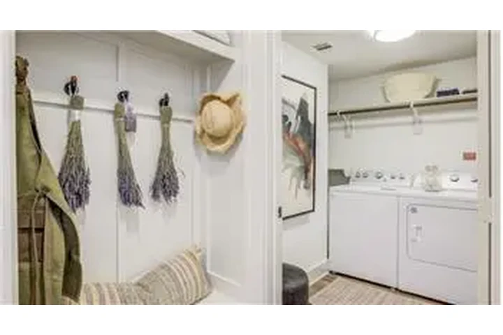 $1600 : Rental property with 1 bedro image 9