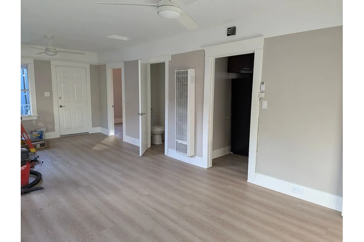 $900 : Esta encantadora casa de 2 ! image 3