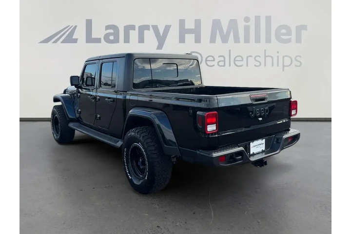 $31330 : Jeep Gladiator 2021 4x4 Will image 3