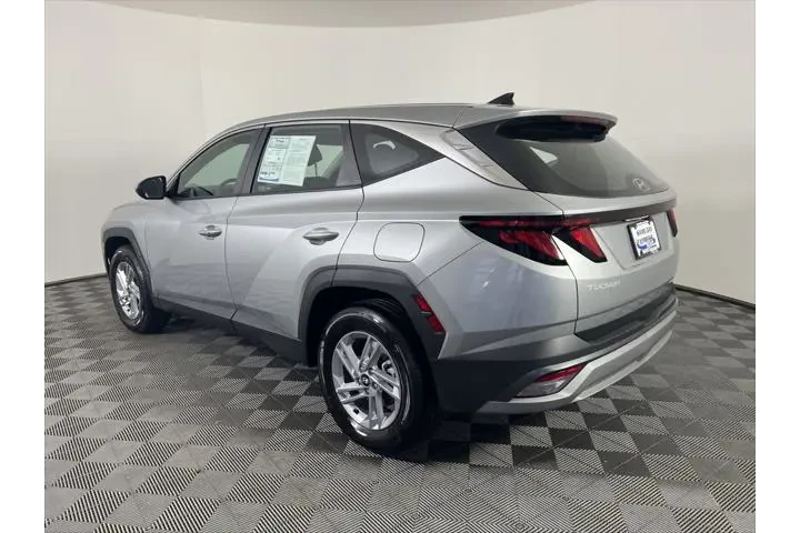 $27903 : Hyundai TUCSON 2025 AWD SE 4 image 10