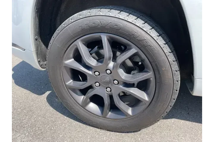 $19995 : Jeep Grand Cherokee 2020 4x4 image 3