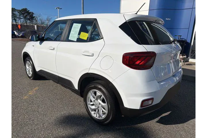 $19977 : Hyundai VENUE 2025 SE 4dr Cr image 8