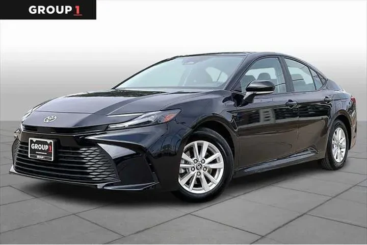 $25225 : Toyota Camry 2025 SE 4dr Sed image 1
