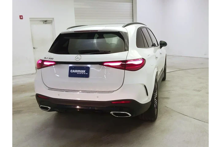 $38998 : Mercedes-Benz GLC 2024 GLC 3 image 5