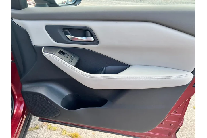 2025 NISSAN ROGUE SV SPORT UT image 2