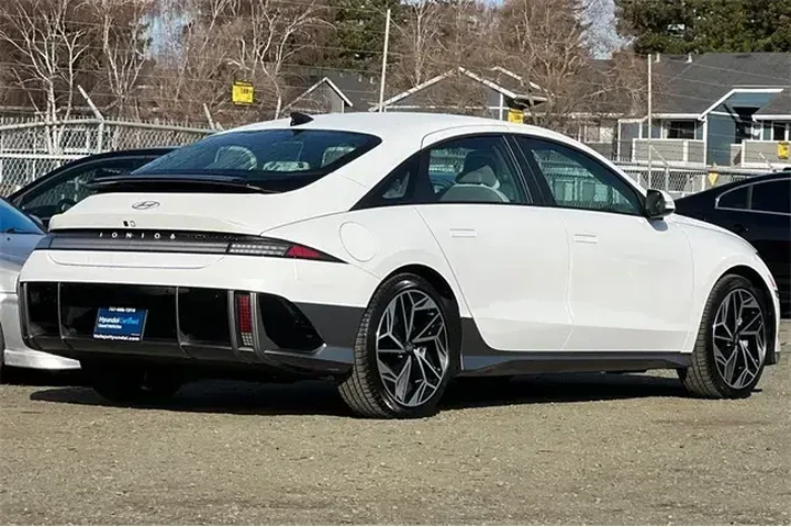 $35990 : Hyundai IONIQ 6 2025 AWD SEL image 5