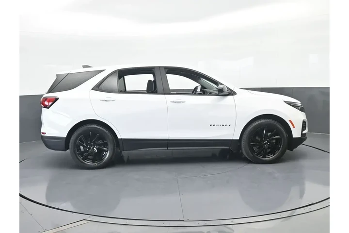 $18494 : Chevrolet Equinox 2023 LS 4d image 7