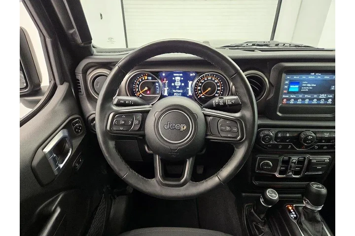 $28998 : Jeep Wrangler Unlimited 2021 image 10
