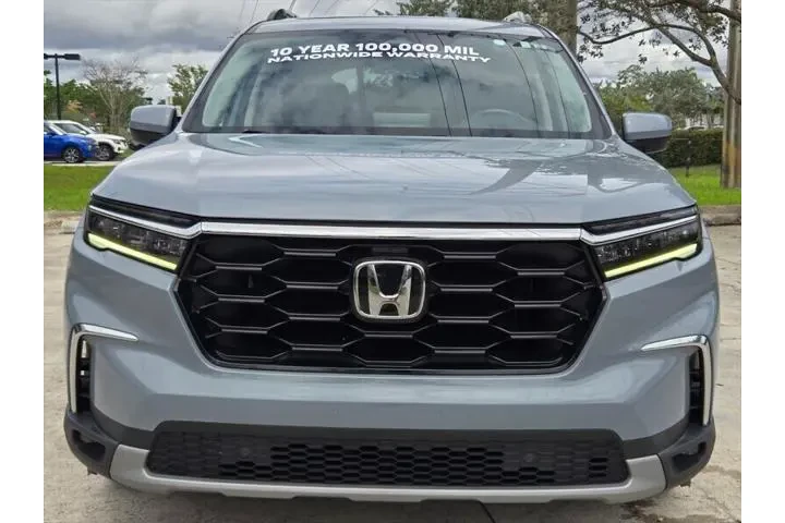 $39993 : Honda Pilot 2023 Touring 4dr image 5