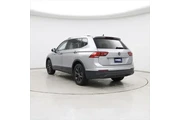 $21998 : Volkswagen Tiguan 2024 SE 4d thumbnail