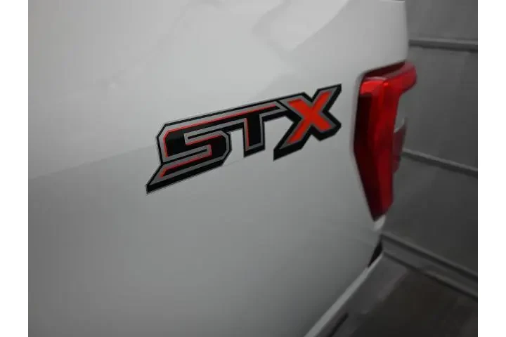 $33903 : Ford F-150 2023 4x2 XL 4dr S image 2