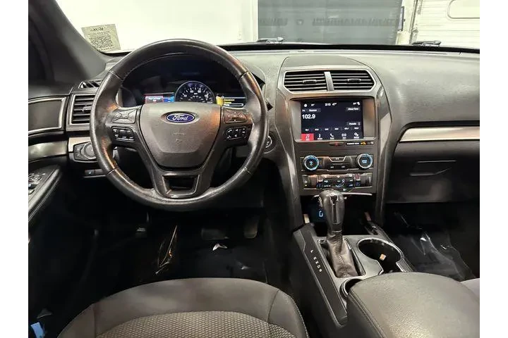 $17985 : Ford Explorer 2019 XLT 4dr S image 5