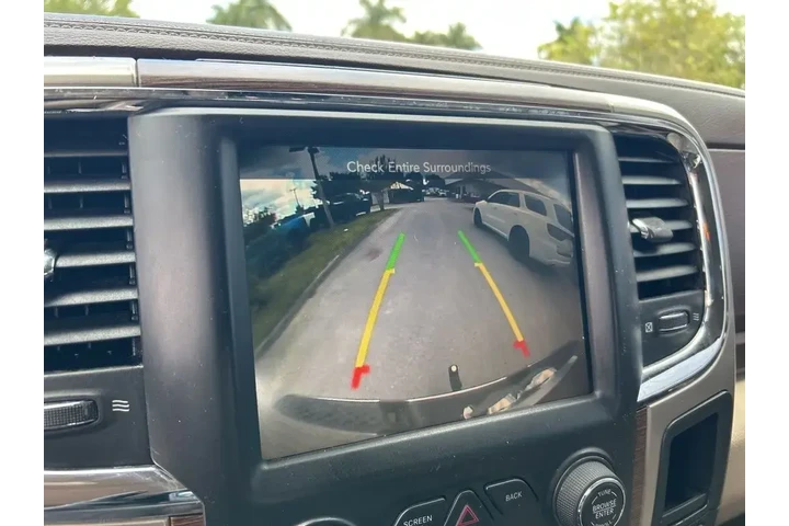 $17048 : Ram 1500 2014 4x2 Laramie 4d image 9