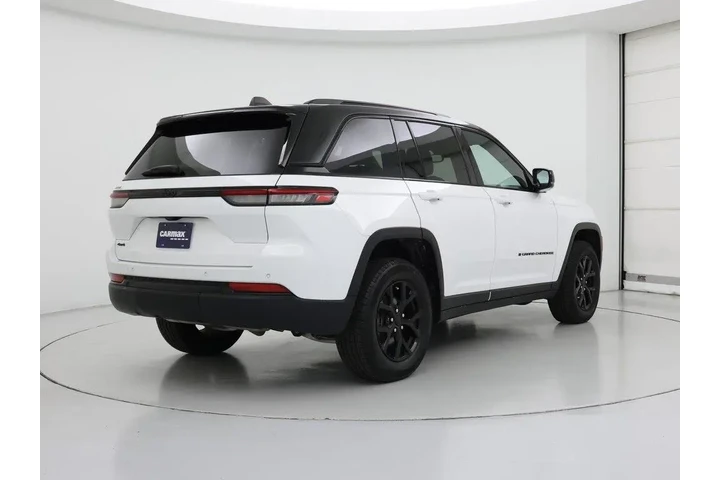 $35998 : Jeep Grand Cherokee 2024 4x4 image 8