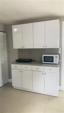 $1600 : Rento Apartamento efficiency image 3