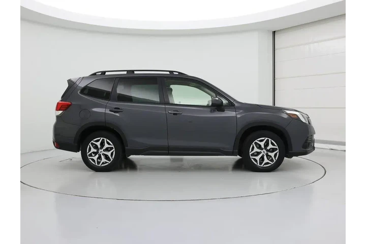 $27998 : Subaru Forester 2023 AWD Pre image 7