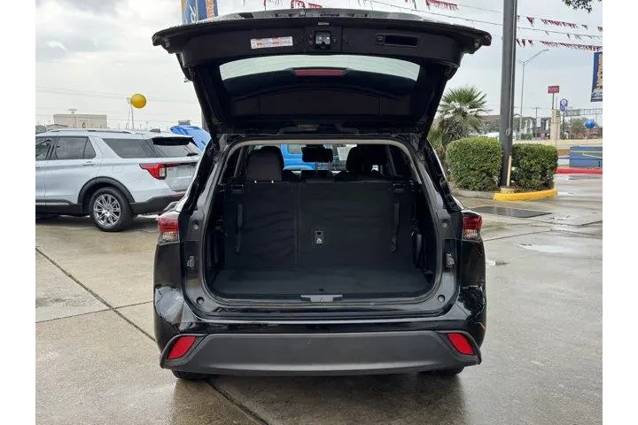 $29998 : Toyota Highlander 2024 AWD L image 9