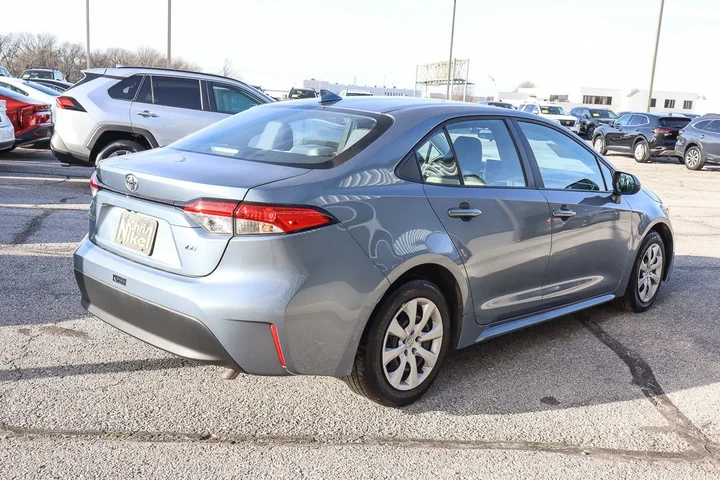 $21588 : 2025 Corolla LE CVT image 4