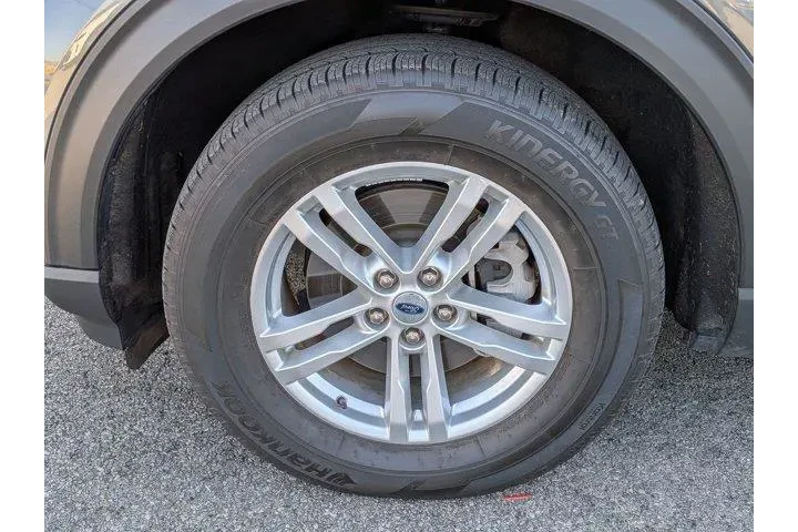 $32998 : Ford Explorer 2023 AWD XLT 4 image 10