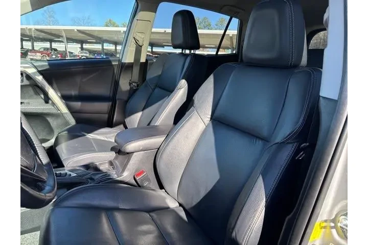 $9924 : Toyota RAV4 2015 AWD Limited image 9