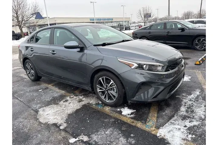 $19500 : Kia Forte 2024 LXS 4dr Sedan image 1