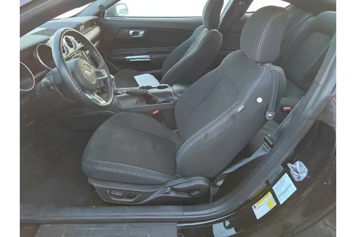 $28150 : Ford Mustang 2022 EcoBoost 2 image 10