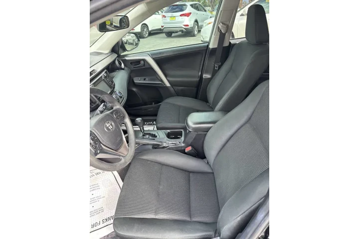 $17999 : 2017 RAV4 LE image 7