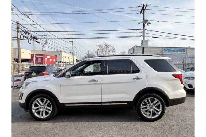 $8399 : 2017 Explorer Limited image 7