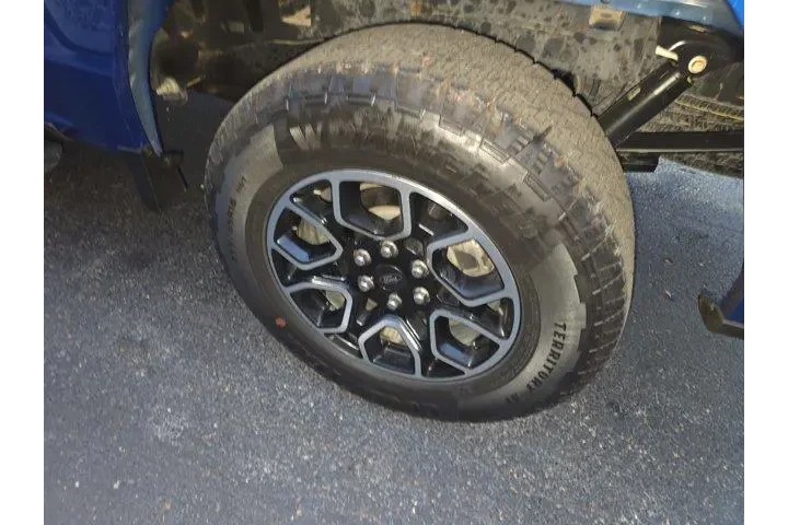 $38990 : Ford F-150 2022 4x4 XLT 4dr image 9