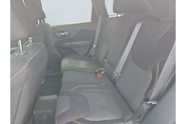$9155 : Jeep Cherokee 2015 4x4 Latit image 8