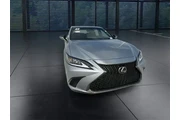 $37988 : Lexus ES 350 2022 F SPORT 4d thumbnail
