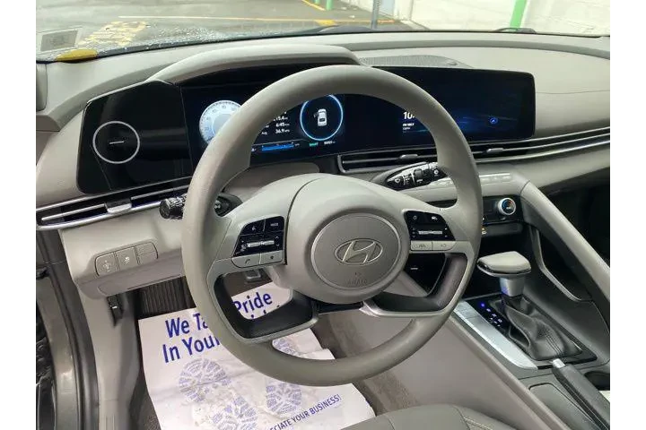 $16299 : Hyundai ELANTRA 2024 SEL 4dr image 6