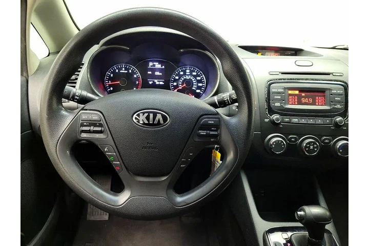 $12599 : Kia Forte 2018 LX 4dr Sedan image 9