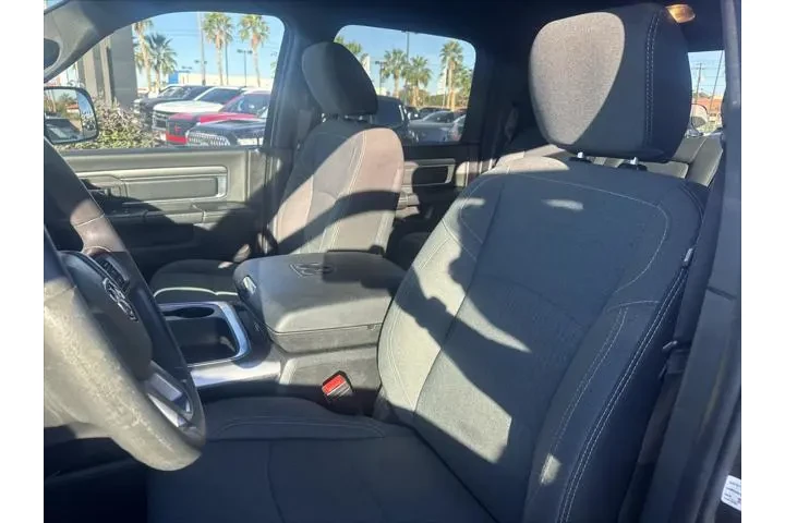 $28997 : Ram 1500 Classic 2023 4x4 SL image 8