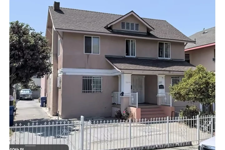 $2300 : 2 RECAMARAS - image 1