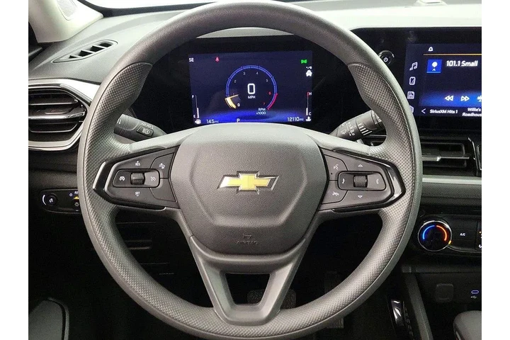 $22998 : Chevrolet Trailblazer 2025 L image 10